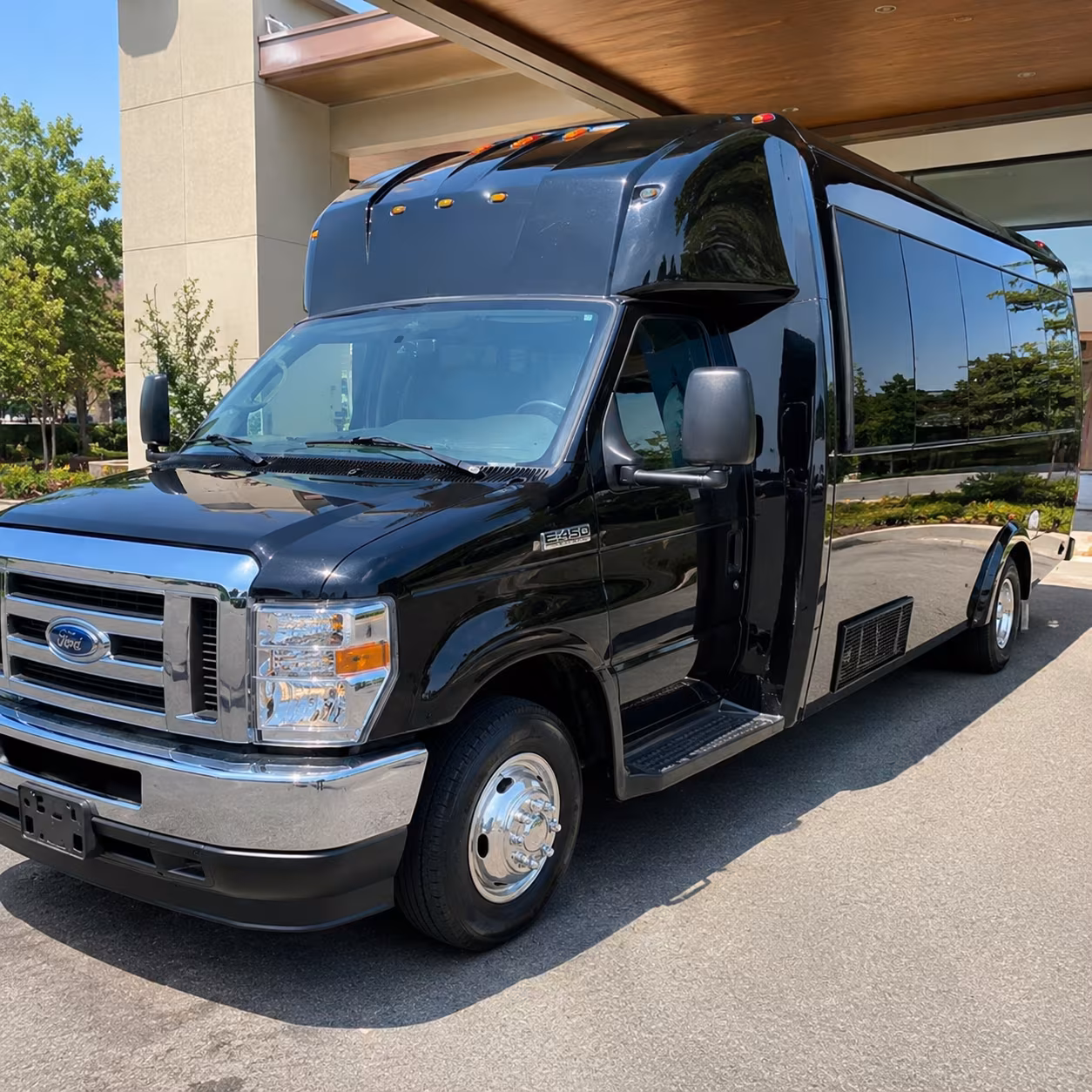 bridal party bus rentals for wedding day transportation in toledo
