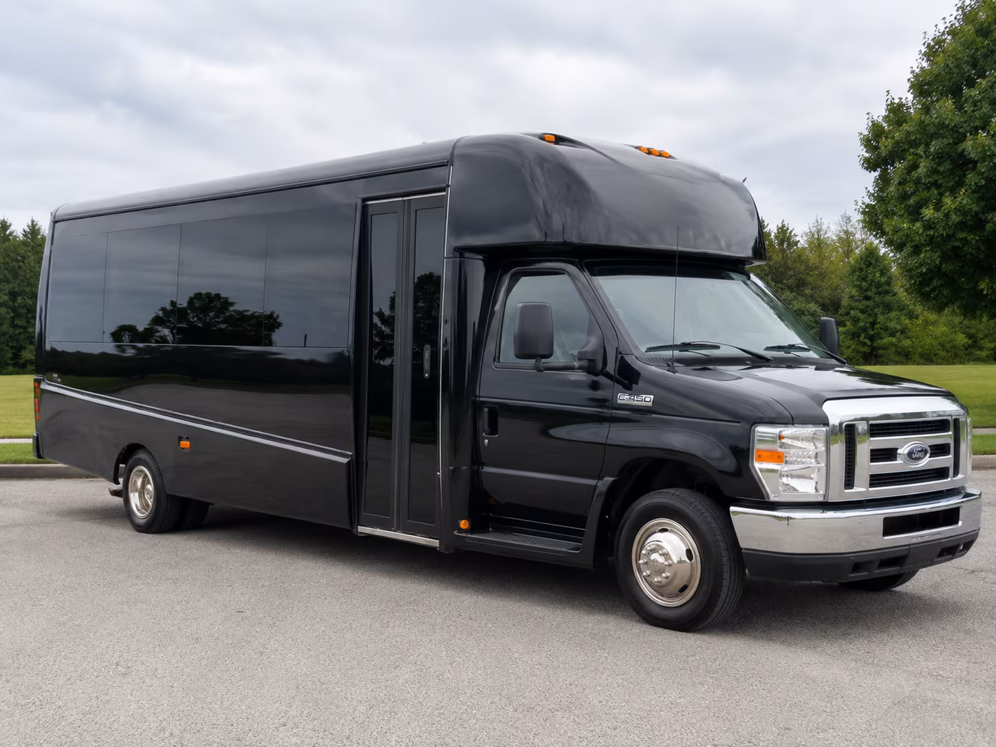 charter buses for large toledo prom groups and school shuttles