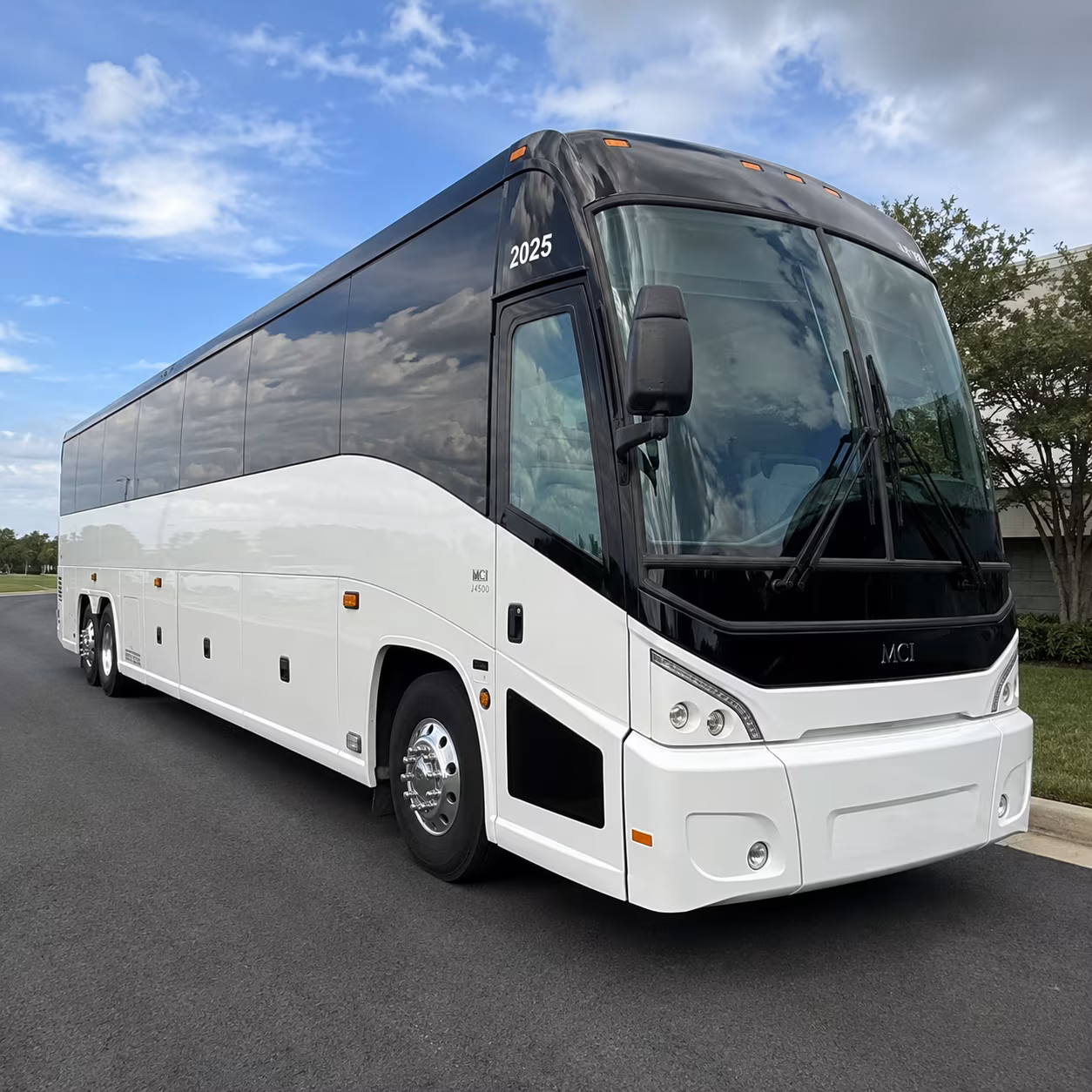 charter buses for toledo metroparks and outdoor education field trips