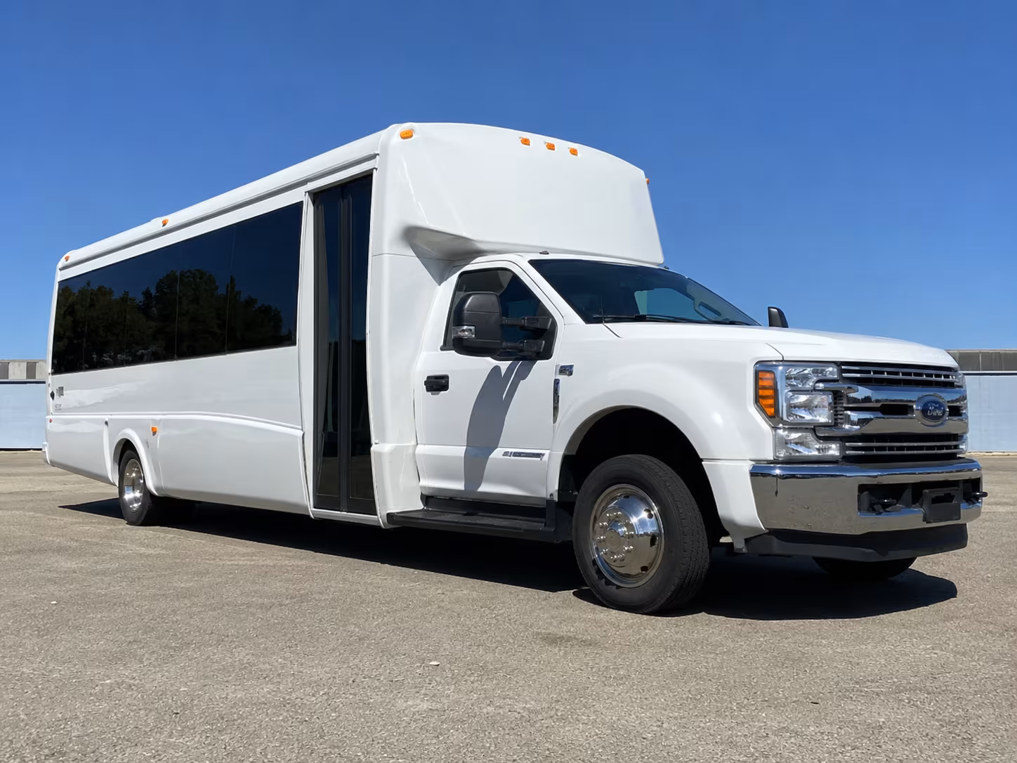 find the perfect transportation for your next prom 4