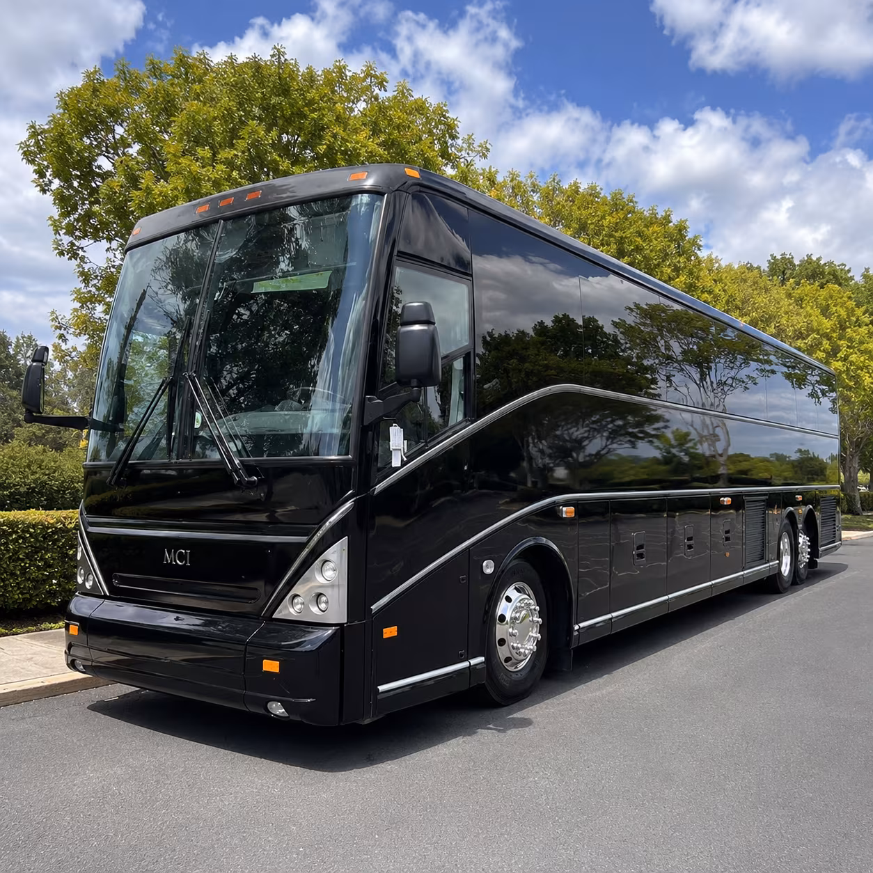 military shuttle buses for personnel near toledo and northwest ohio